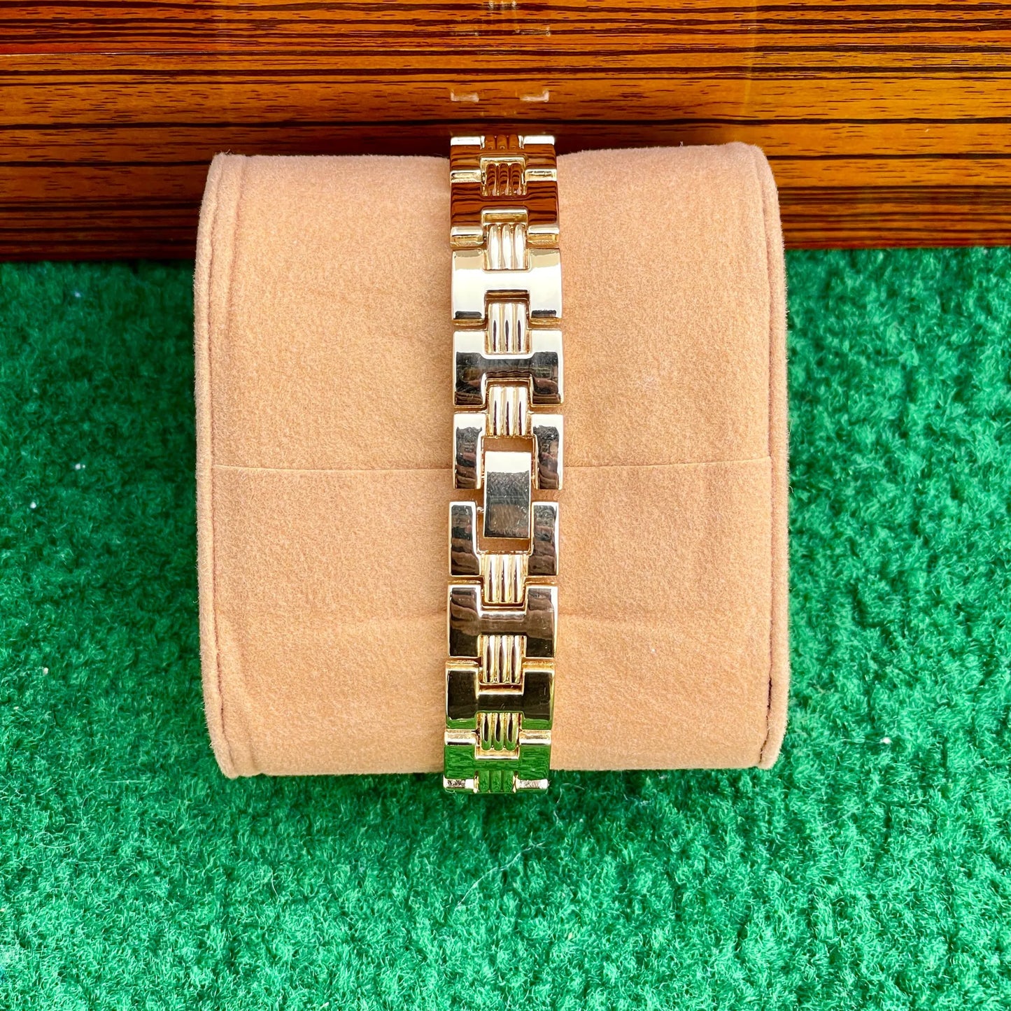Stylish Square Dial Watch for Women
